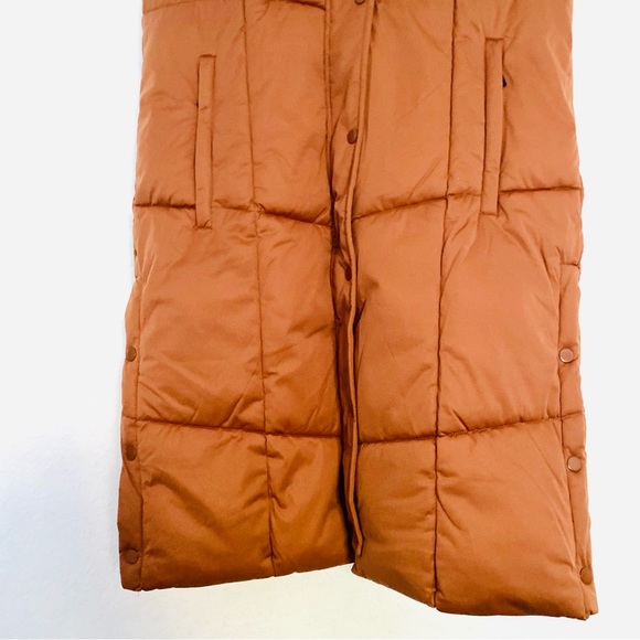 Avec Les Filles - THERMALPUFF™ Hooded Longline Puffer Vest in Cedar Brown Size M - Picture 5 of 16